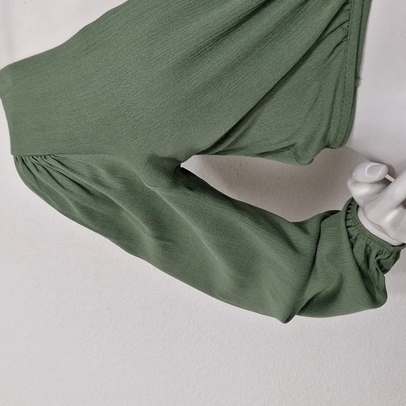 Wild Love (NEW) Retro Hippie 70's Puff Sleeves Green Tie Wrap Crop Top Size M - Picture 2 of 8